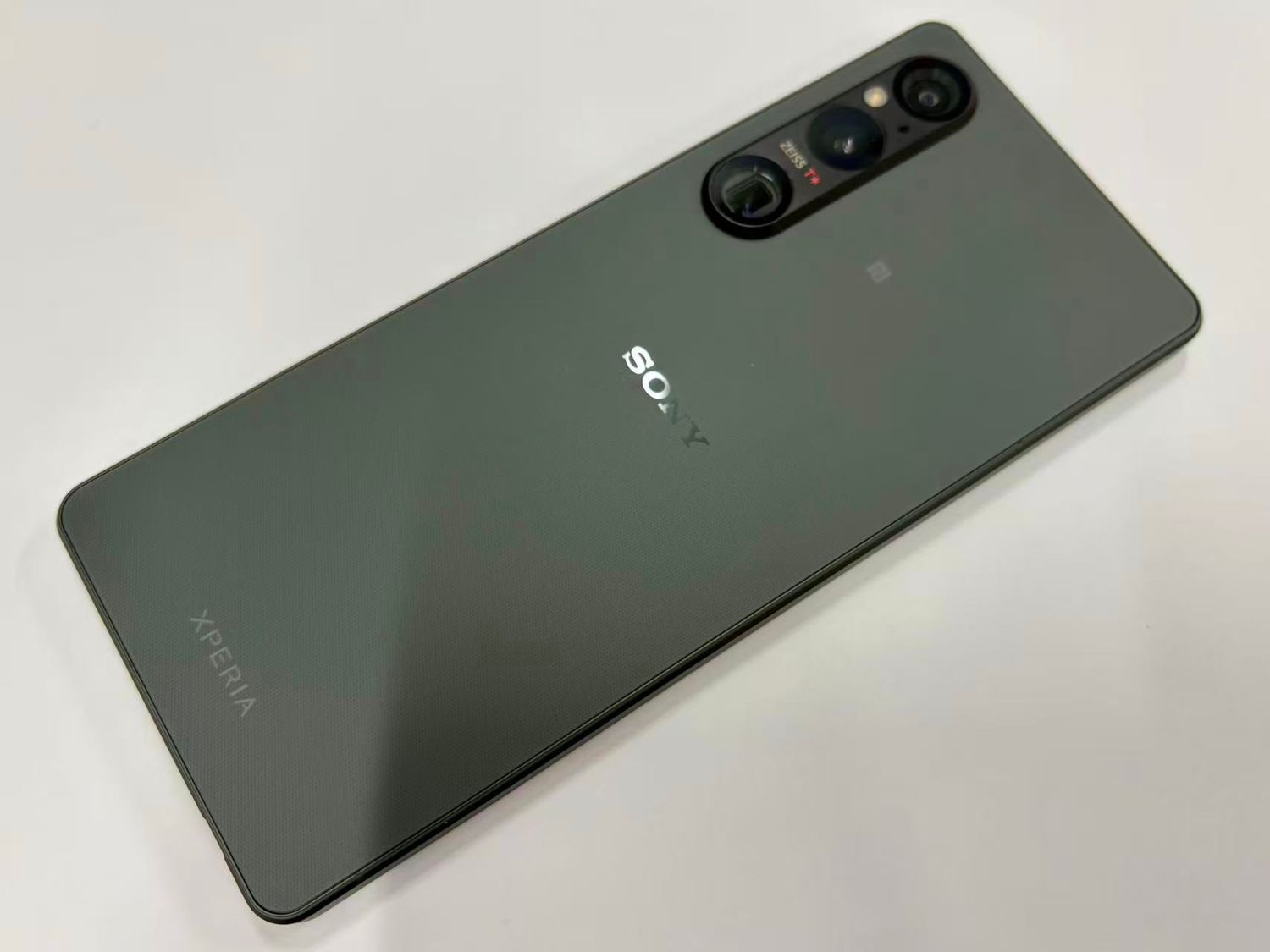 ムスビー｜セイモバイル☆SIMフリー Xperia 1 V XQ-DQ44 512GB カーキ 