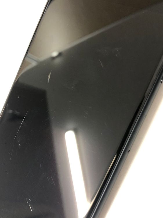 ХSIMե꡼ iPhone SE3 64GB ߥåɥʥ