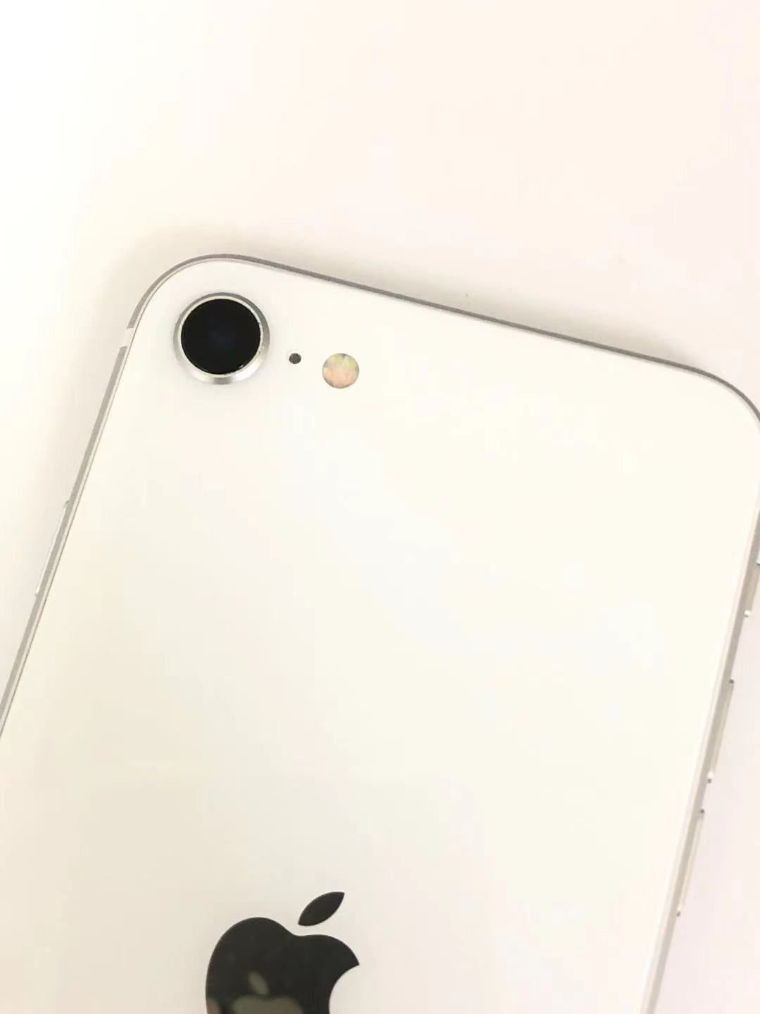 ムスビー｜セイモバイル☆訳アリ 国内SIMフリーiPhone SE2 64GB 