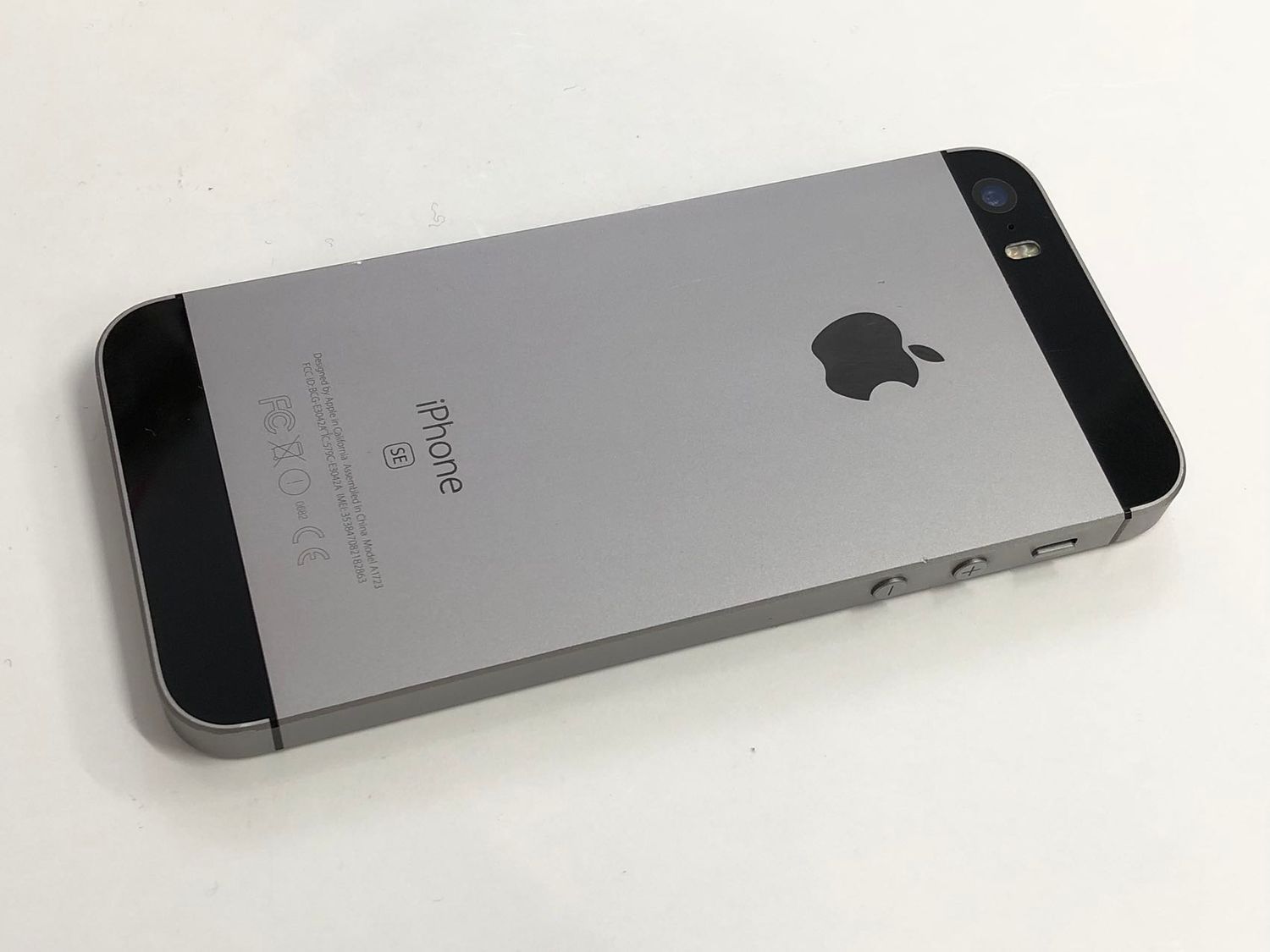 ムスビー｜セイモバイル☆国内SIMフリー iPhone SE 第1世代 16GB 