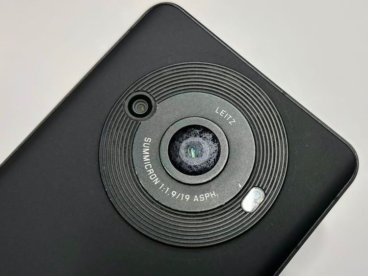 ������Х����SIM�ե꡼ Softbank AQUOS R8 Pro �֥�å� A301SH