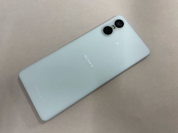 ������Х����SIM�ե꡼ docomo Xperia 10 VI SO-52E �֥롼