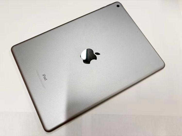 ������Х����iPad(��6����) WiFi 32GB MR7F2J/A ���ڡ������쥤
