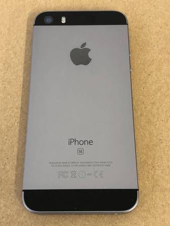 ムスビー｜☆美品☆ iPhoneSE 64G / au / スペースグレイ【iPhone SE  