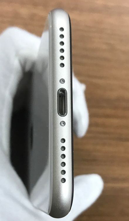 ��JCKA�ۡ����ʡ�����85%��SIM�ե꡼��iPhoneSE3��128GB���ۥ磻�ȡ���