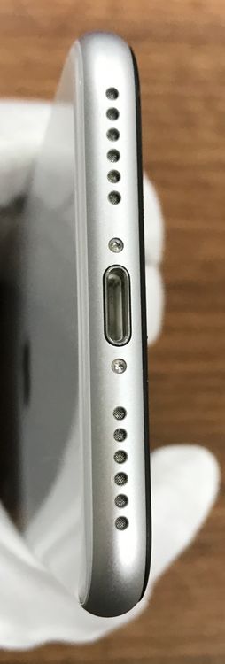 ��JCKA�ۡ����ʡ�����96% SIM�ե�� iPhoneSE2��64GB �ۥ磻�ȡ���