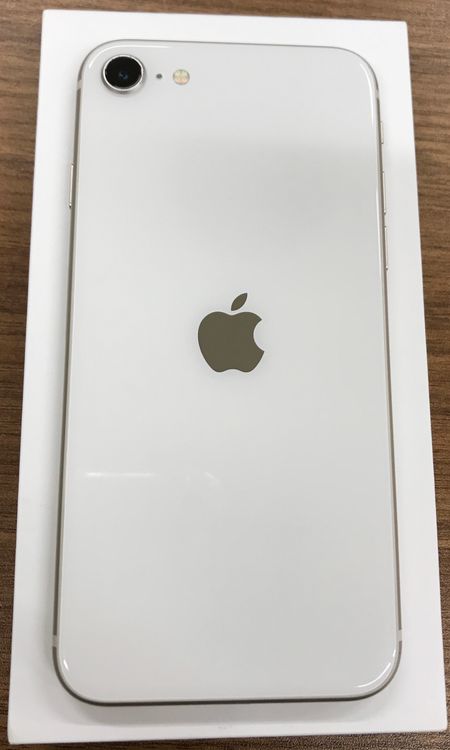 ��JCKA�ۡ�SIM�ե꡼��iPhoneSE3��64GB���ۥ磻�ȡ������饹�ե����