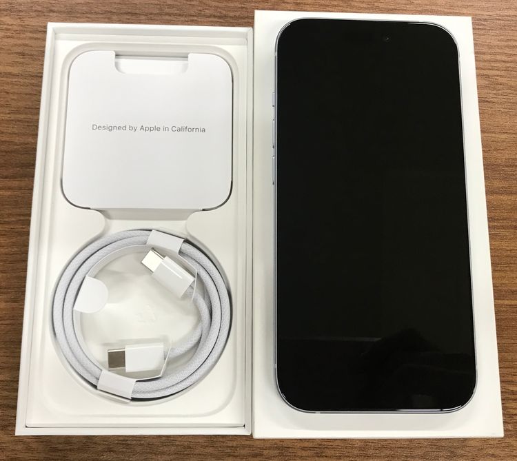��JCKA�ۡ����� ����83%��SIM�ե�� iphone15 128GB �֥롼��