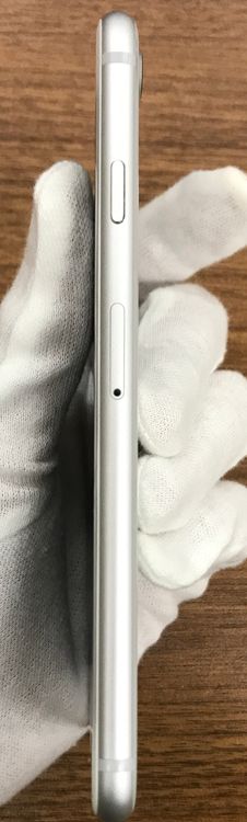 JCKAۡ83%SIMե꡼ iPhone8 64GBСդ
