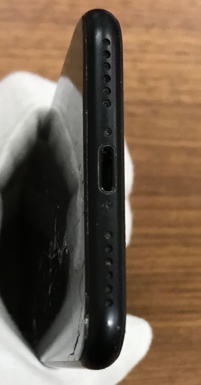 ��JCKA�ۡ������ꡧ ����98%��SIM�ե�� iphoneSE2��64GB �֥�å���