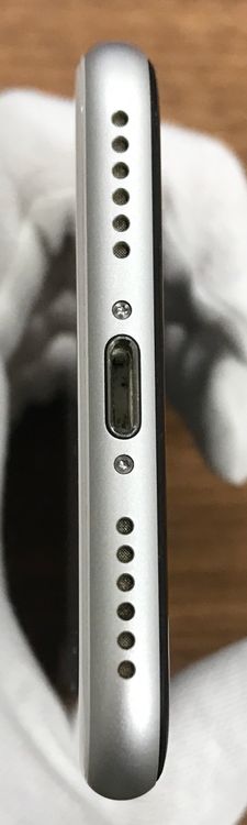 ��JCKA�ۡ�����89%��SIM�ե�ݡ� iphoneSE2����64GB �ۥ磻�Ȣ�