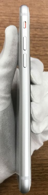 JCKAۡ84%SIMե꡼ iPhone8 64GBСդ