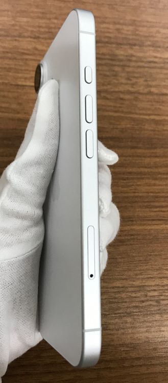��JCKA�ۡ��Хåƥ꡼94��SIM�ե��iPhone16��128GB���ۥ磻�Ȣ��ե������