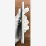 JCKAۡ84%SIMե꡼ iPhone8 64GBСդ