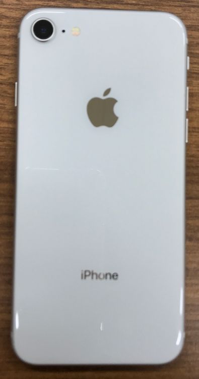 JCKAۡ83%SIMե꡼ iPhone8 64GBСդ