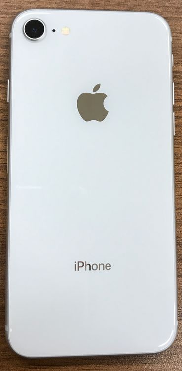 JCKAۡ84%SIMե꡼ iPhone8 64GBСդ