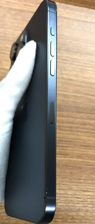 ��JCKA�ۡ�����90%��SIM�ե�� iPhone15Promax ��256GB���֥롼����