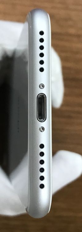 JCKAۡ88%SIMե꡼ iPhone8 64GBСդ