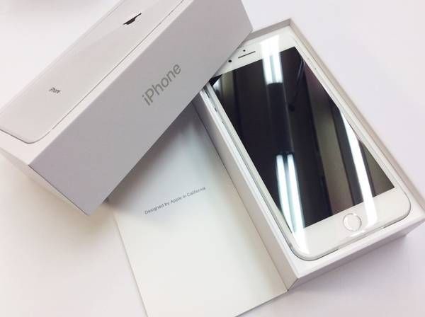 ムスビー｜☆白ロム キャッスル☆新品未使用！iPhone8Plus 64GB 