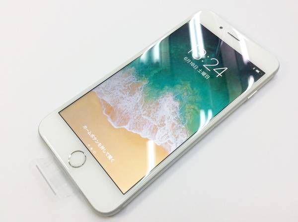 ムスビー｜☆白ロム キャッスル☆新品未使用！iPhone8Plus 64GB  
