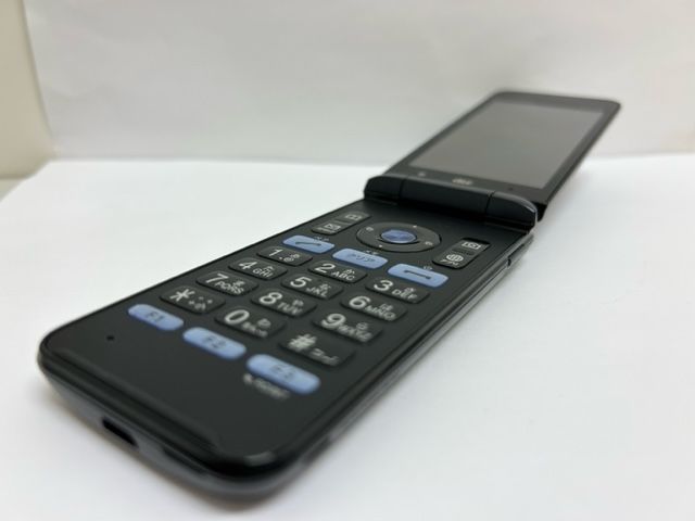 au KYF37 ブラックSIMフリー！3台 au KYF37 ブラックSIMフリー！3台 - メルカリ