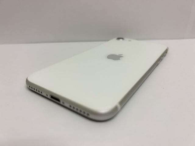 iPhone SE 第二世代 SIMフリー 64GB ホワイト バッテリー83% ムスビー｜iPhone SE2 64GB バッテリー83％ SIMフリー 【スマホ