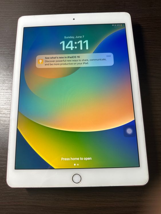 iPad Pro 9.7����� Wi-Fi��ǥ� 128GB �����ư��