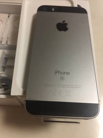 ムスビー｜新品未使用 UQ Mobile iPhone SE 32GB スペースグレイ色 