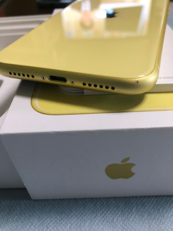 ʡǡsimե꡼iPhone11 128gb 