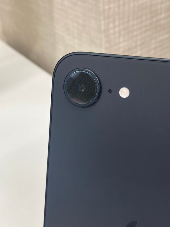 �����ʡ�iPhone16e/128GB/�֥�å����Хåƥ꡼100��