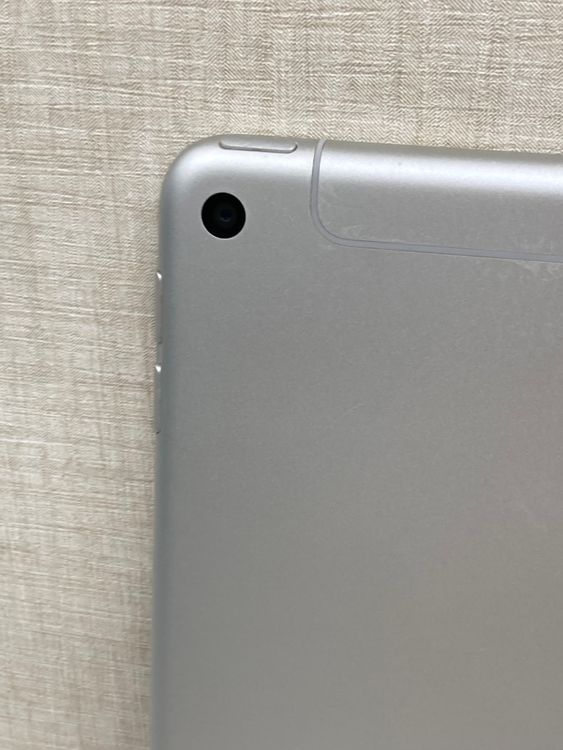 �����ʡ�iPadmini5 WiFi + Cellular docomo/64GB/����С�