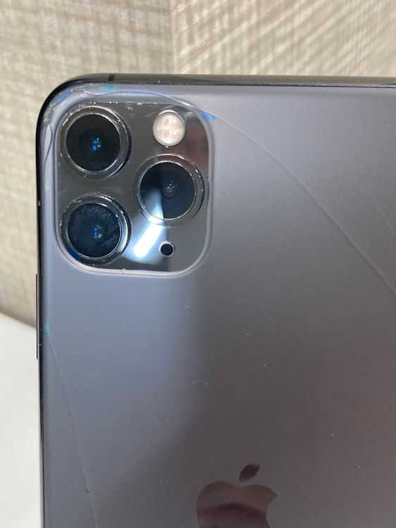 �ڥ�����ʡ�iphone11ProMax/256GB/���ڡ������졼���Хåƥ꡼81%