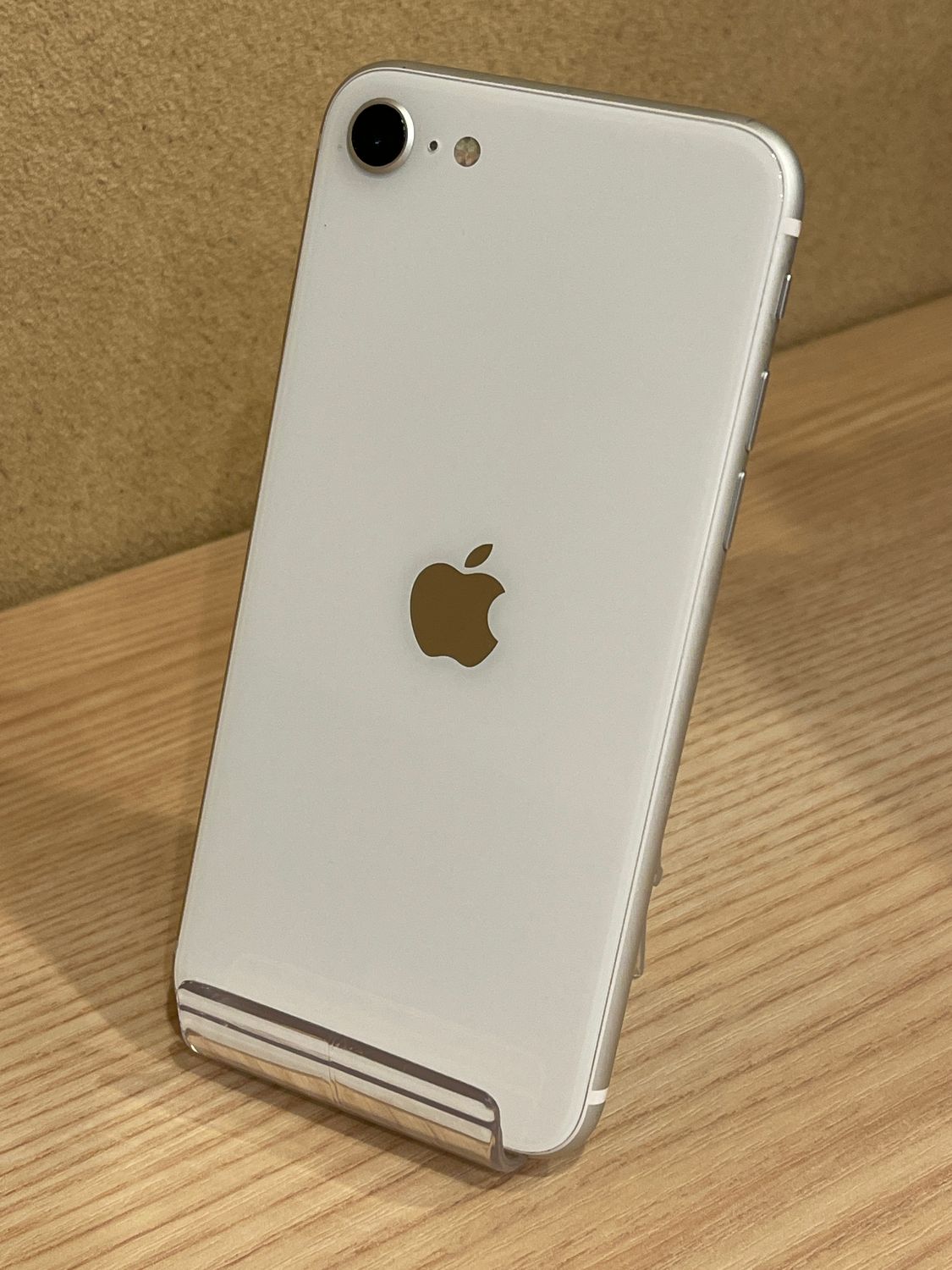 ムスビー｜安心の赤ロム保証☆【美品】iPhoneSE2/64GB/ホワイト 