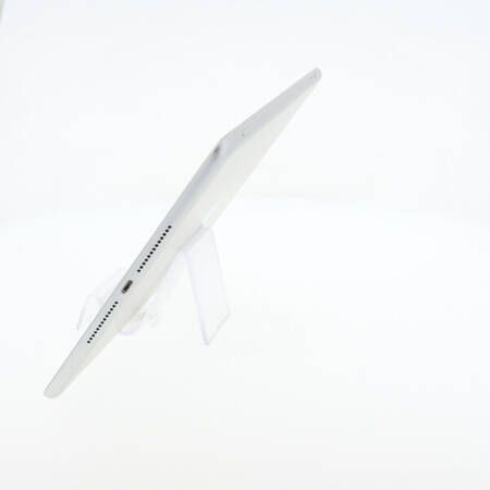 SIM�ե꡼ docomo iPad6 32GB 9.7����� ����С� A1954