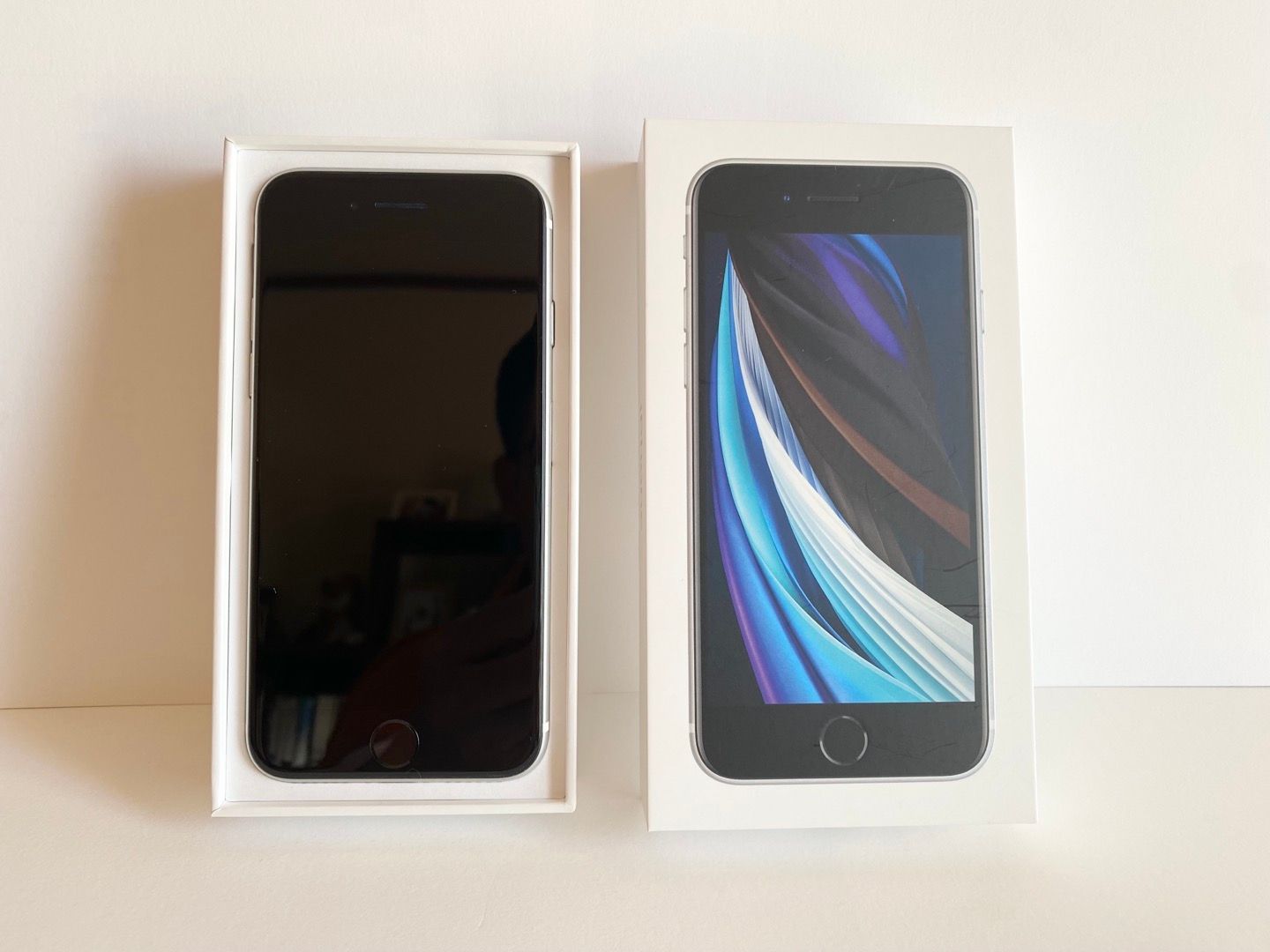ムスビー｜iPhoneSE 第2世代 64GB AU版SIMフリー【iPhone SE(第2世代 