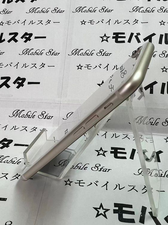 �֥�Х��륹���������� ���ޤ��դ����Хåƥ꡼95�� iPhone SE(��3����) 64gb ��