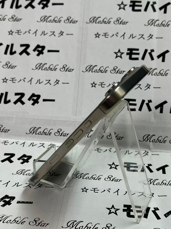 �֥�Х��륹���������� ���ޤ��դ����Хåƥ꡼98�� iPhone16 Pro 256gb