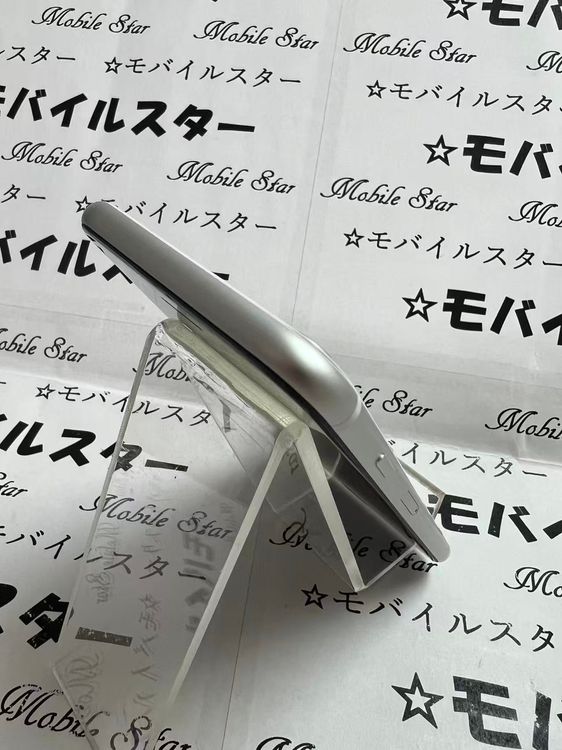 �֥�Х��륹���������� ���ޤ��դ����Хåƥ꡼91�� iPhone SE(�裲����) 64gb ��