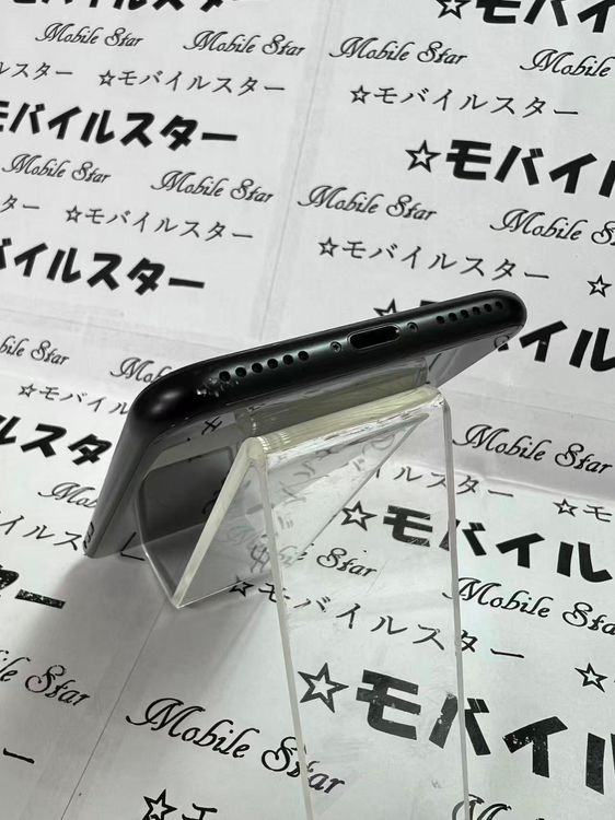 �֥�Х��륹���������� ���ޤ��դ���SIM�ե꡼ iPhone SE(�裲����) 64gb ��