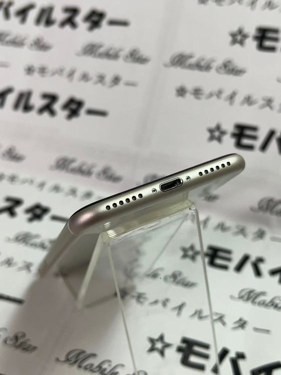 �֥�Х��륹���������� ���ޤ��դ����Хåƥ꡼89�� iPhone SE(��3����) 64gb ��