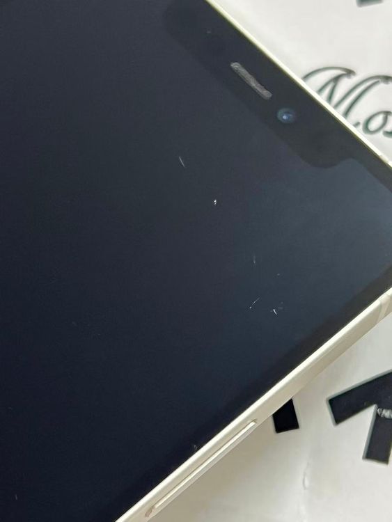 �֥�Х��륹���������� ���ޤ��դ����Хåƥ꡼85�� iPhone 12 128GB