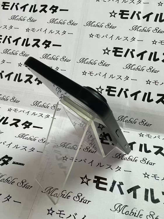 �֥�Х��륹���������� ���ޤ��դ����Хåƥ꡼100��  iPhone16 Plus 256GB ��