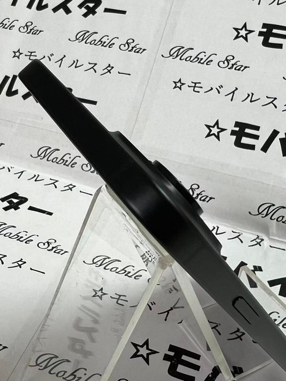 �֥�Х��륹���������� ���ޤ��դ����Хåƥ꡼98��  iPhone15 Plus 128GB ��