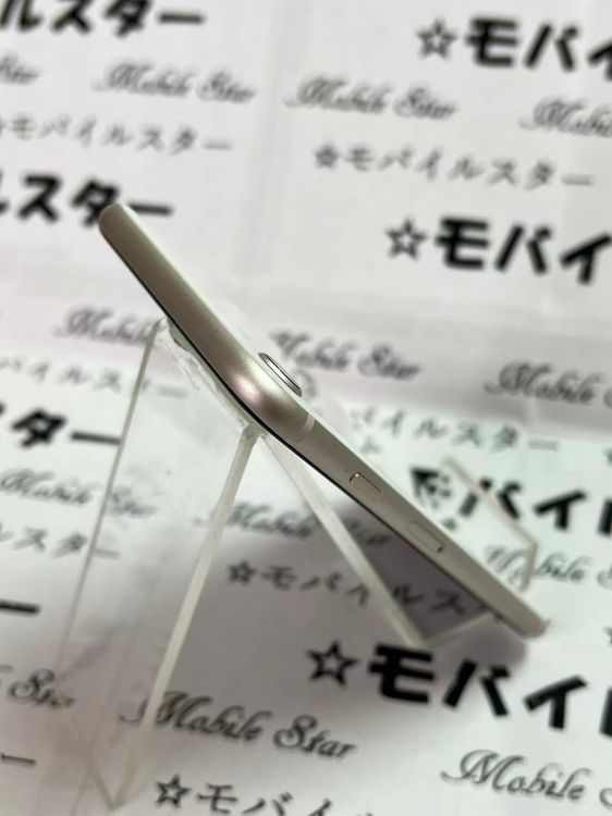 �֥�Х��륹���������� ���ޤ��դ����Хåƥ꡼89�� iPhone SE(��3����) 64gb ��