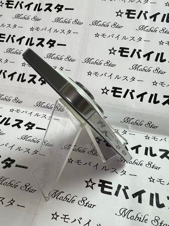 �֥�Х��륹���������� ���ޤ��դ����Хåƥ꡼94�� iPhone16 Pro Max 256GB