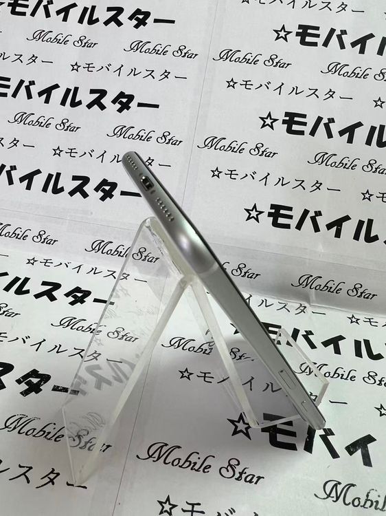 �֥�Х��륹���������� ���ޤ��դ����Хåƥ꡼91�� iPhone SE(�裲����) 64gb ��