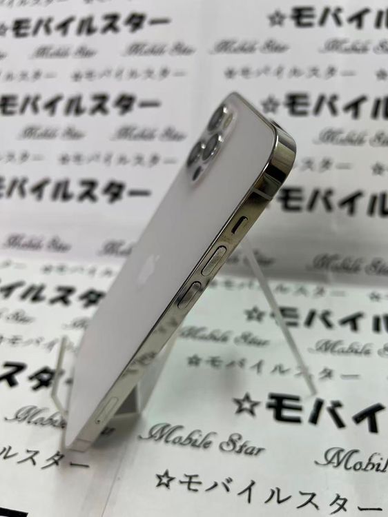 ֥Х륹 ޤդ iPhone12 Pro 128GB 