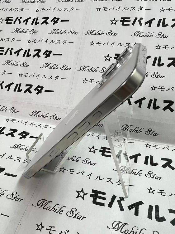 �֥�Х��륹���������� ���ޤ��դ����Хåƥ꡼94�� iPhone16 Pro Max 256GB