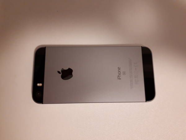 ムスビー｜32GB Apple iPhone SE スペースグレイ SIMフリー 4G LTE  