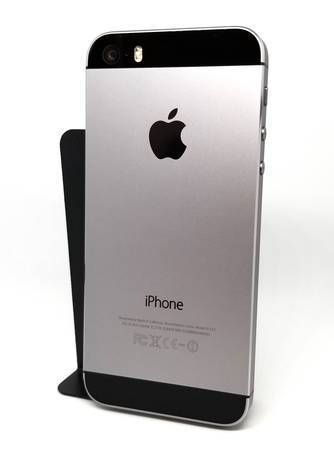 ムスビー｜保証付|新品同様○iPhone5s 64GB SIMフリー スペースグレイ  